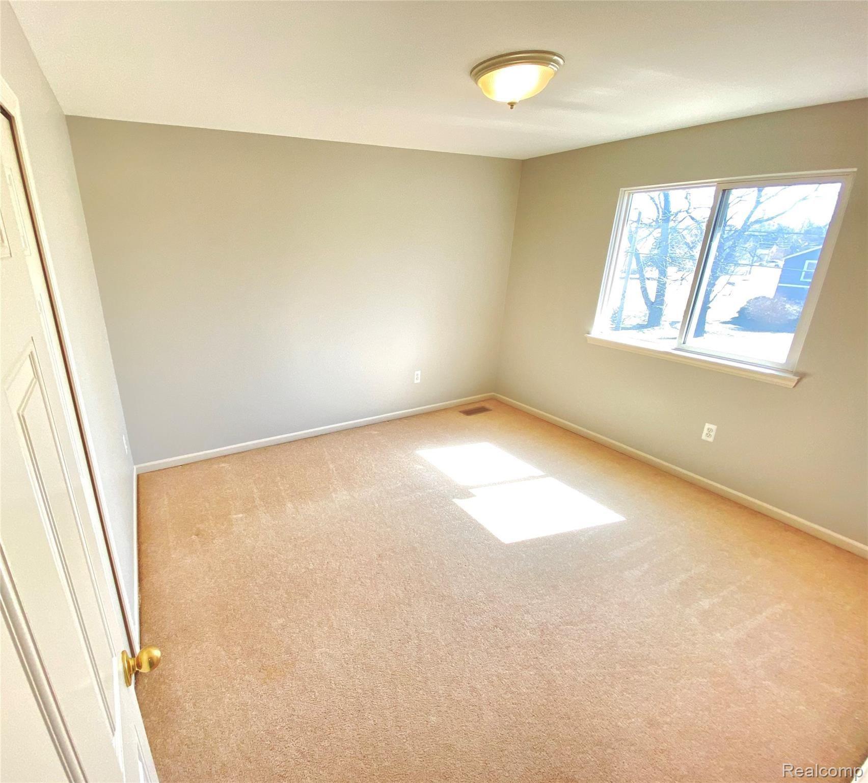 1703 Milverton Road Troy, MI 48083 - Photo 31 of 46 Bedroom 2