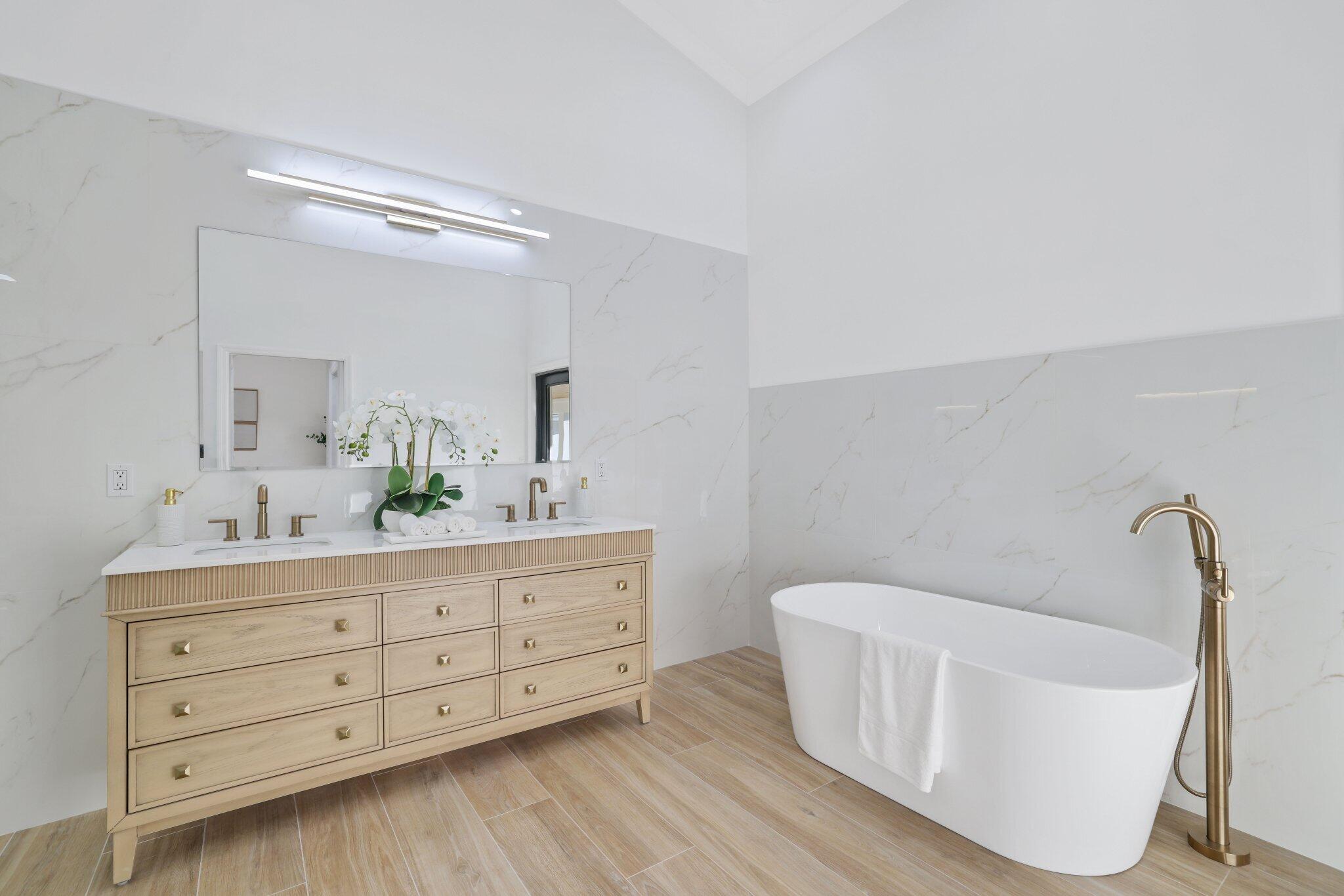 24 Dunbar Road Palm Beach Gardens, FL 33418 - Photo 45 of 93 24 Dunbar Road - 44.jpg-SMALL