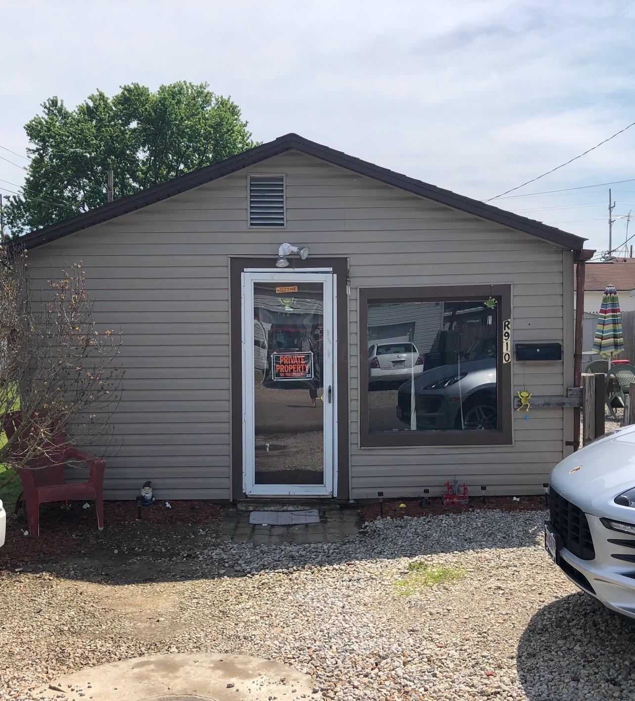 910 Jones Avenue Newark, OH 43055 - Photo 1 of 1