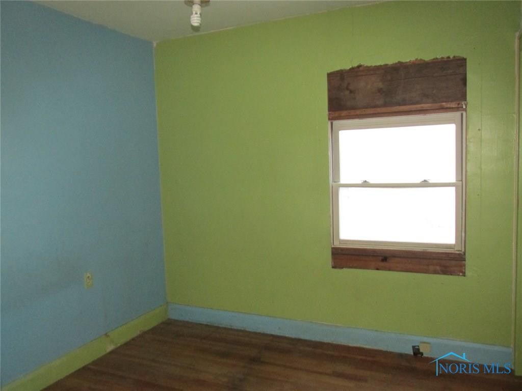 1758 Mansfield Road Toledo, OH 43613 - Photo 10 of 13 Gallery Image 10