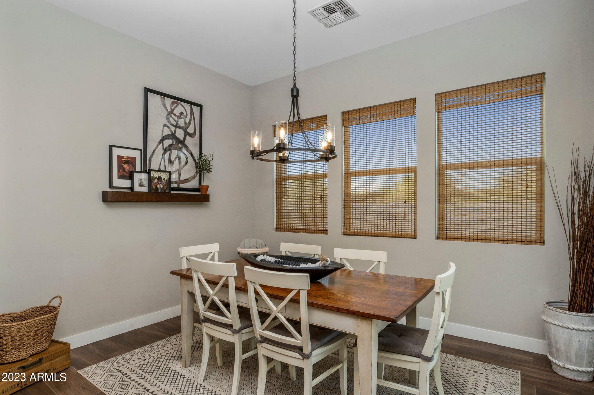 4230 East Carol Ann Lane Phoenix, AZ 85032 - Photo 8 of 26 Dining