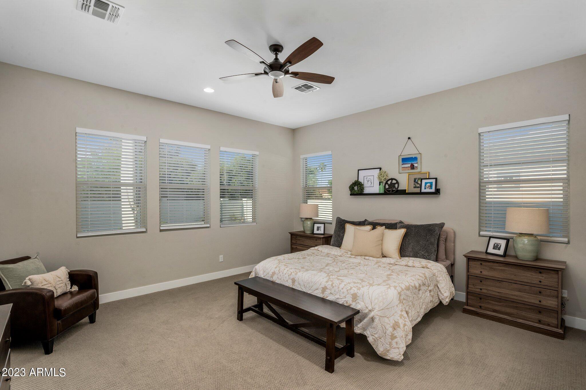 4230 East Carol Ann Lane Phoenix, AZ 85032 - Photo 9 of 26 Primary