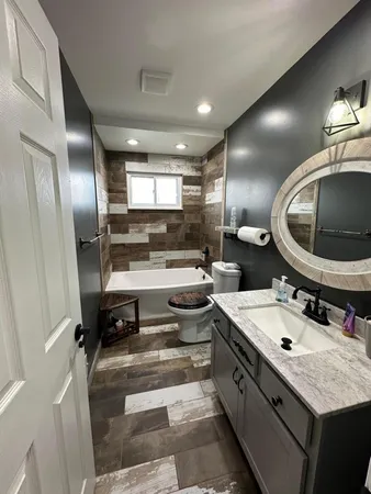 $399,900 | 1535 Kings Crown, Wixom, MI 48393