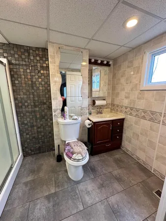 $399,900 | 1535 Kings Crown, Wixom, MI 48393