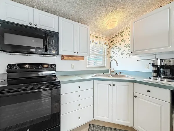 $136,500 | 980 7th Street Northwest, Unit 43, Largo, FL 33770