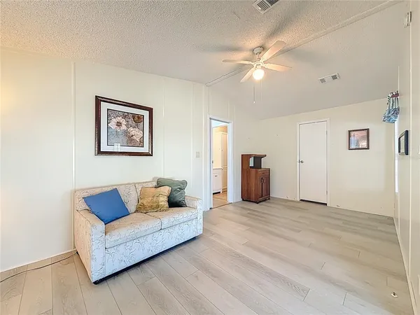 $136,500 | 980 7th Street Northwest, Unit 43, Largo, FL 33770
