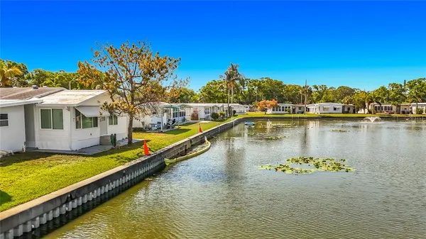 $136,500 | 980 7th Street Northwest, Unit 43, Largo, FL 33770