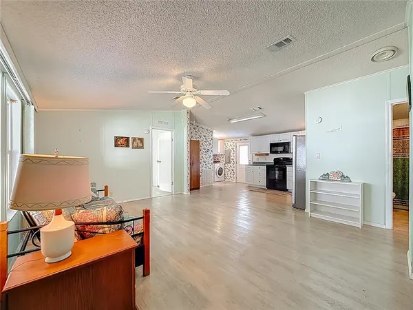 $136,500 | 980 7th Street Northwest, Unit 43, Largo, FL 33770