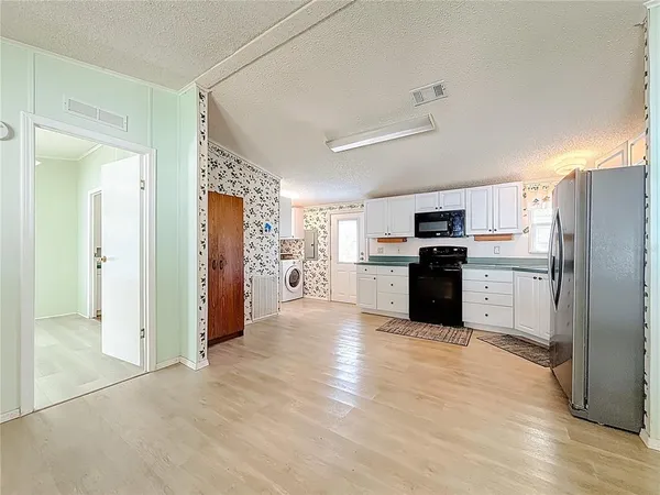 $136,500 | 980 7th Street Northwest, Unit 43, Largo, FL 33770