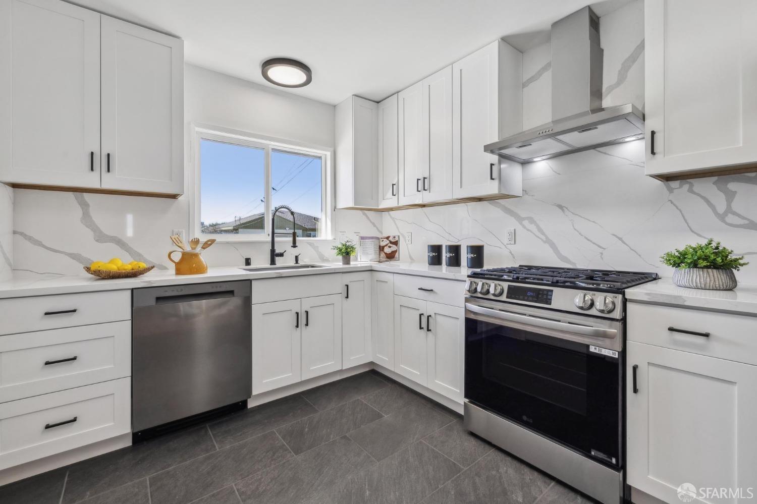 135 Shell Street Pacifica, CA 94044 - Photo 12 of 42 Gallery Image 12