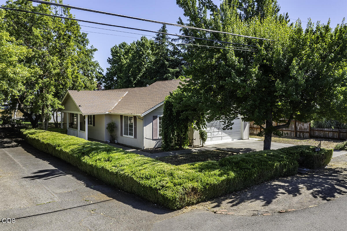 445 Midway Road Medford, OR 97501 - Photo 32 of 33