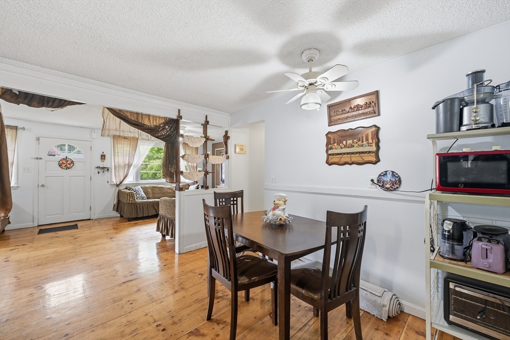 11 Mcfarlin Road Chelmsford, MA 01824 - Photo 9 of 37