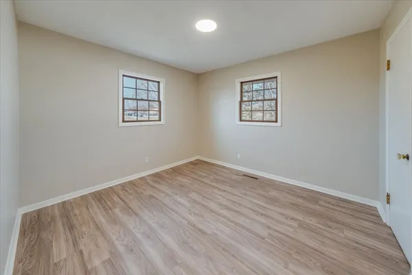 $184,900 | 306 East Cedar Street, Le Roy, IL 61752