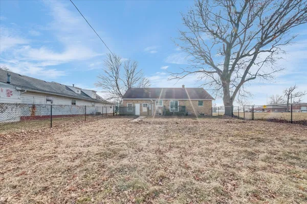 $184,900 | 306 East Cedar Street, Le Roy, IL 61752