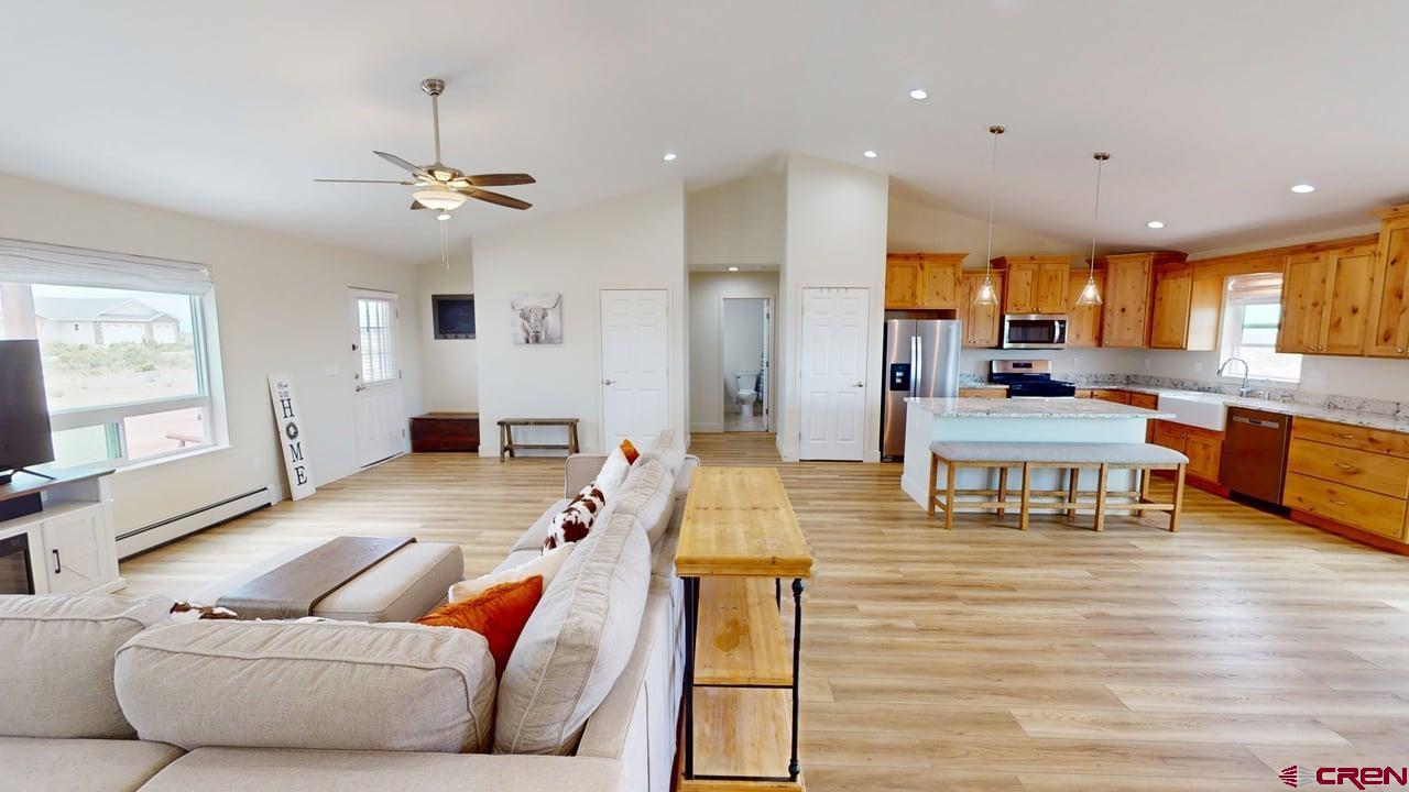 8762 Ridgetop Drive Alamosa, CO 81101 - Photo 4 of 16