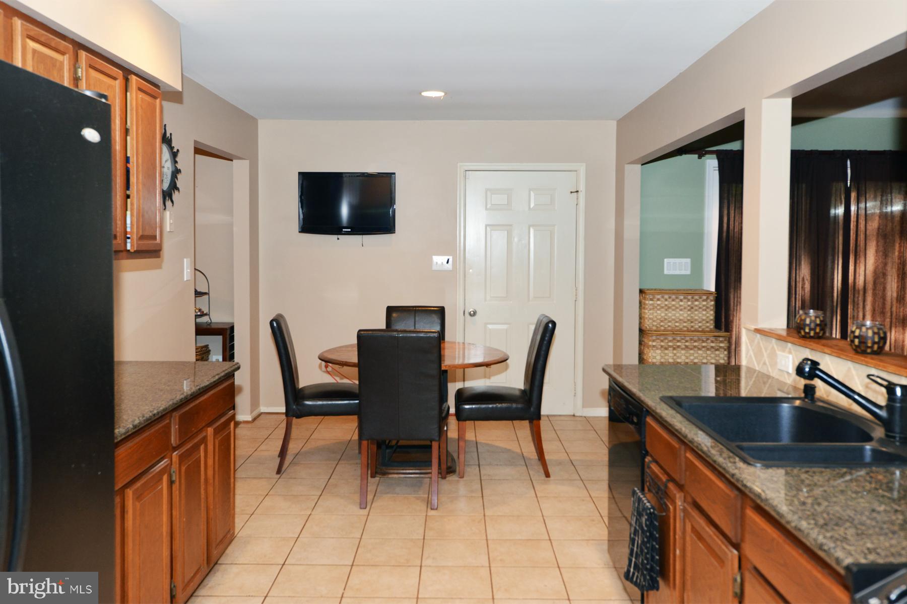 11427 Rawhide Road Lusby, MD 20657 - Photo 12 of 30 Kitchen