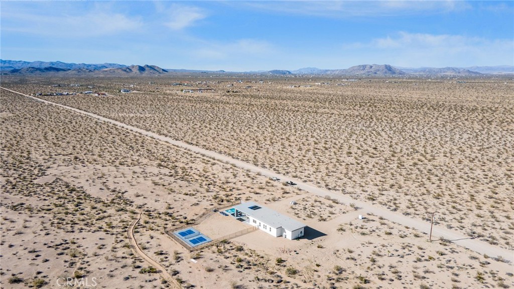 62050 Sonora Road Joshua Tree, CA 92252 - Photo 39 of 40 a view of a city
