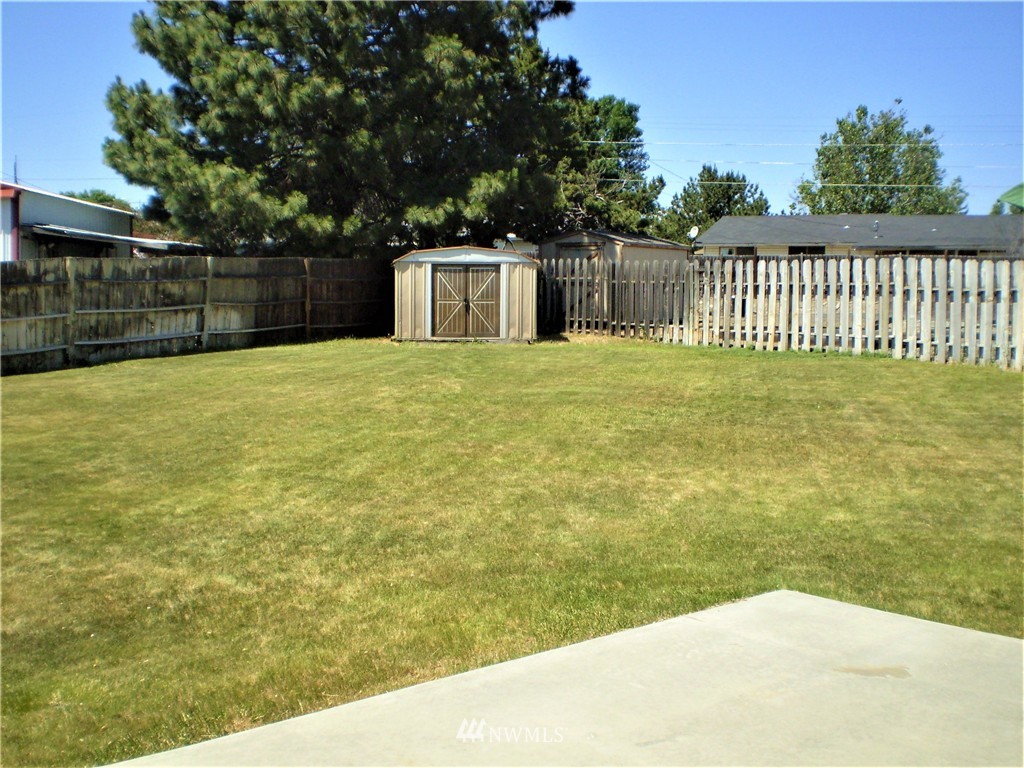 324 North Clark Road Moses Lake, WA 98837 - Photo 14 of 18 Gallery Image 14
