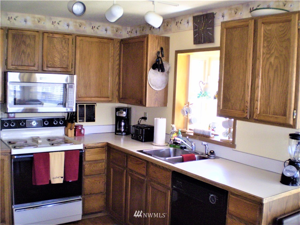 324 North Clark Road Moses Lake, WA 98837 - Photo 7 of 18 Gallery Image 7