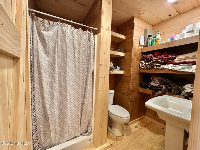 $1,750,000 | 0 Wade Road, West, MS 39192