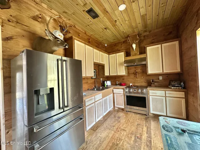 $1,750,000 | 0 Wade Road, West, MS 39192