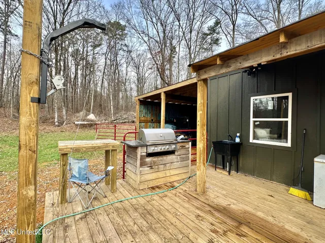 $1,750,000 | 0 Wade Road, West, MS 39192