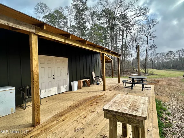 $1,750,000 | 0 Wade Road, West, MS 39192