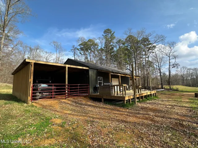 $1,750,000 | 0 Wade Road, West, MS 39192