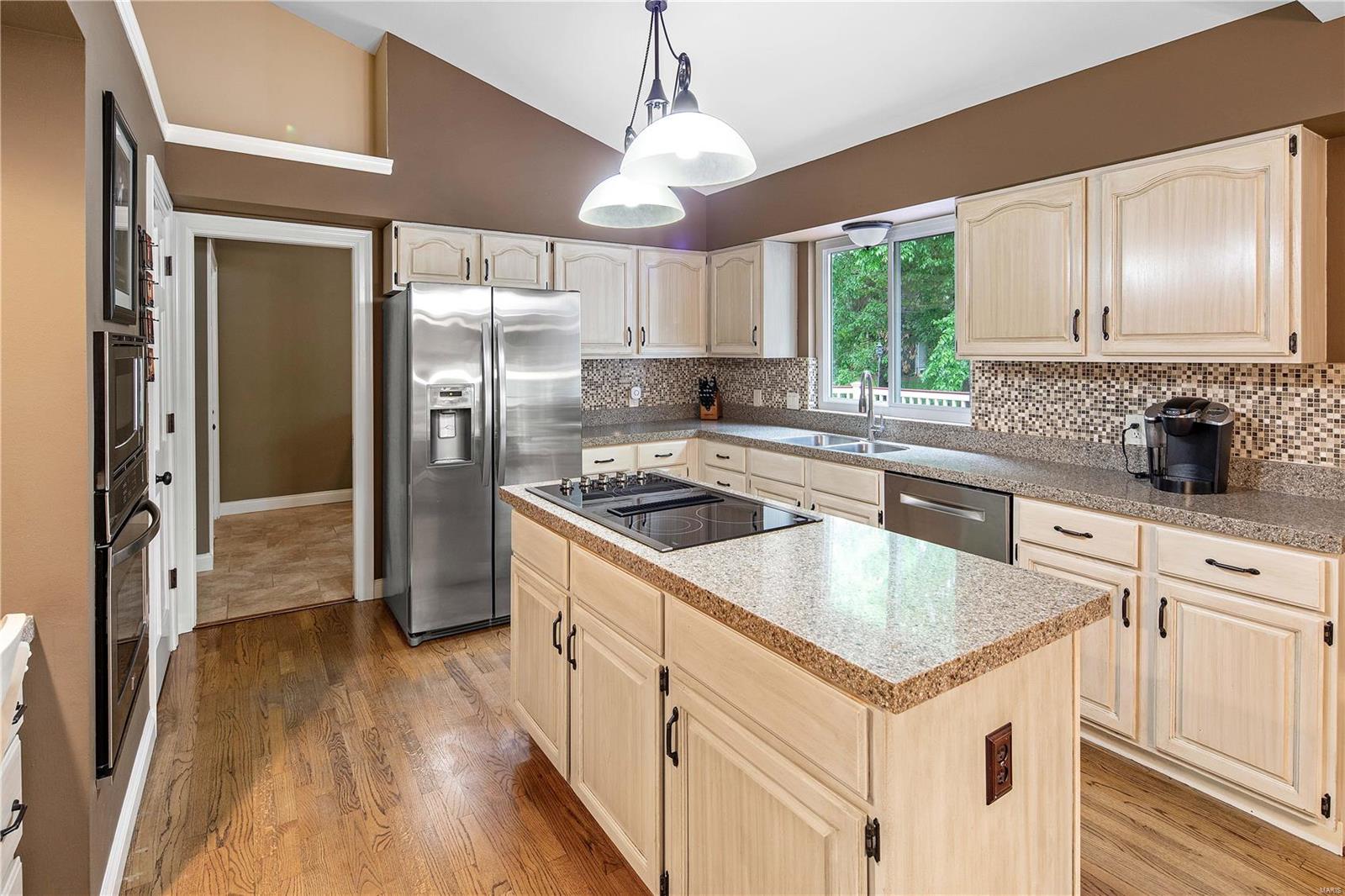 15701 Trapp Ridge Court Chesterfield, MO 63017 - Photo 11 of 28 Gallery Image 11