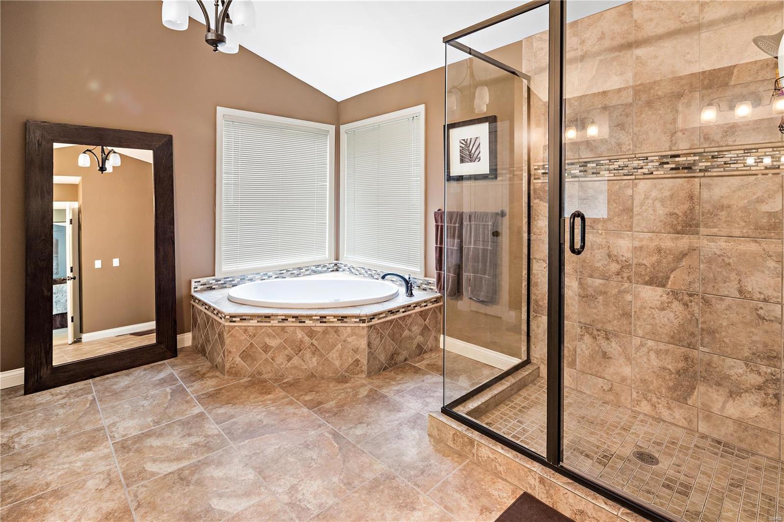15701 Trapp Ridge Court Chesterfield, MO 63017 - Photo 14 of 28 Gallery Image 14