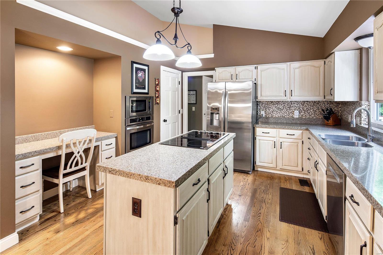 15701 Trapp Ridge Court Chesterfield, MO 63017 - Photo 10 of 28 Gallery Image 10