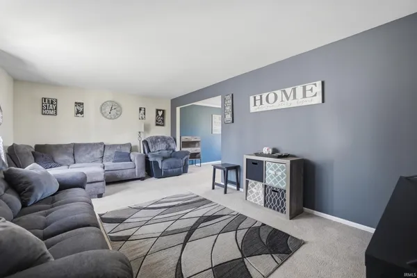 $299,900 | 6808 Windham Court, Fort Wayne, IN 46835