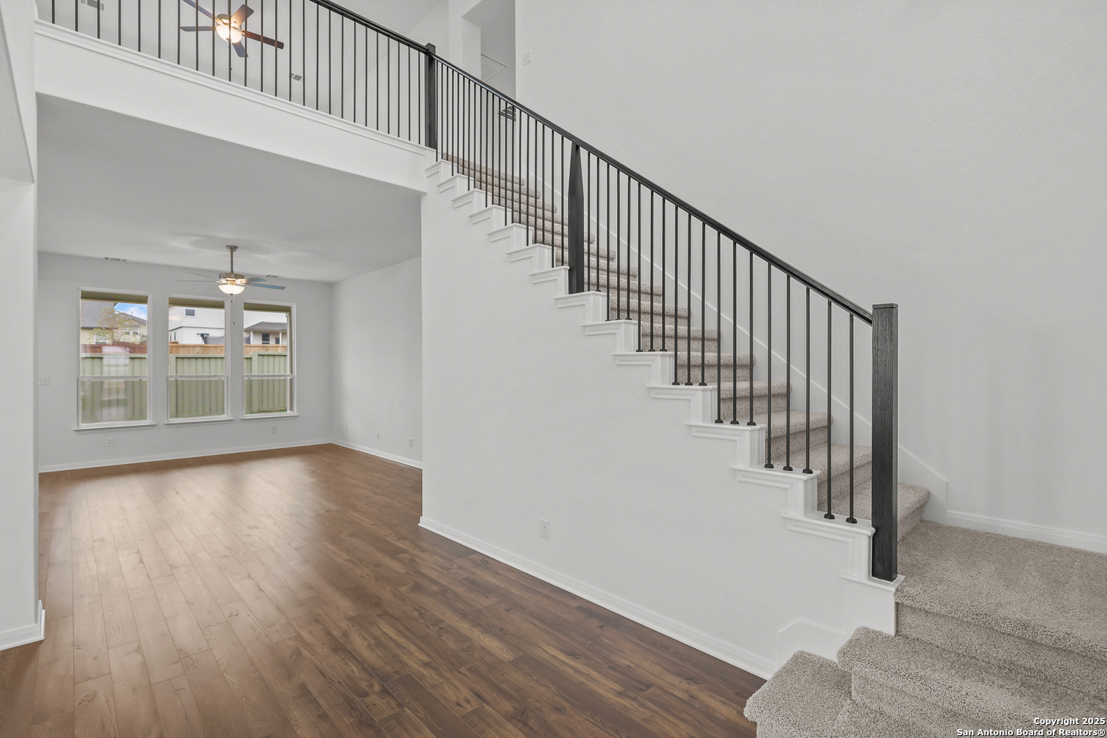 409 Foxtail Canyon Cibolo, TX 78108 - Photo 4 of 34