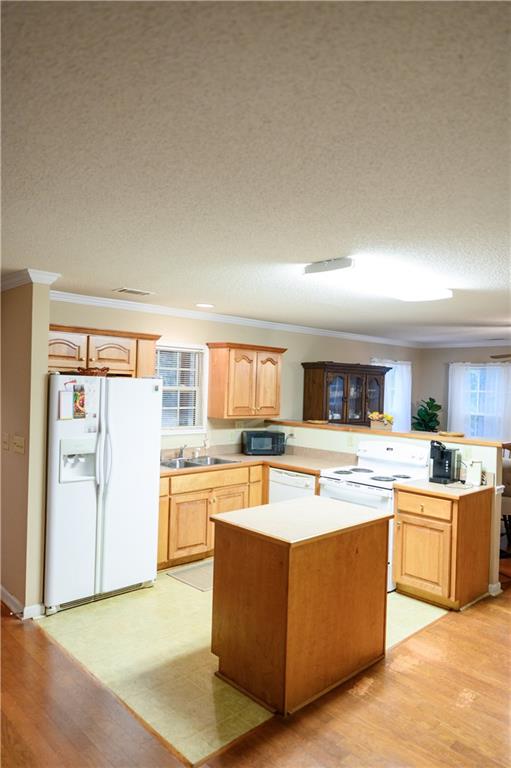 1581 Highway 77 Union Point, GA 30669 - Photo 5 of 17 a kitchen with a cabinets and counter top space