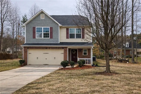 $319,900 | 2922 Mimosa Court, Randleman, NC 27317