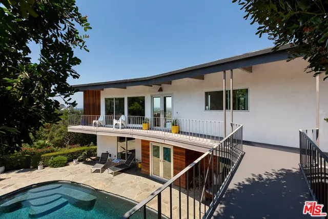 $2,275,000 | 3601 Berry Drive, Studio City, CA 91604