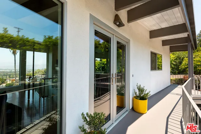$2,275,000 | 3601 Berry Drive, Studio City, CA 91604