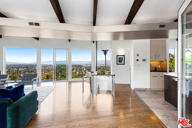 $2,275,000 | 3601 Berry Drive, Studio City, CA 91604