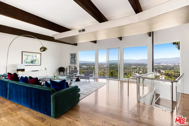 $2,275,000 | 3601 Berry Drive, Studio City, CA 91604