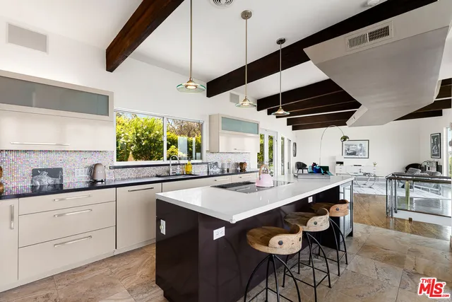 $2,275,000 | 3601 Berry Drive, Studio City, CA 91604