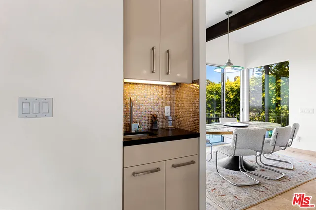 $2,275,000 | 3601 Berry Drive, Studio City, CA 91604