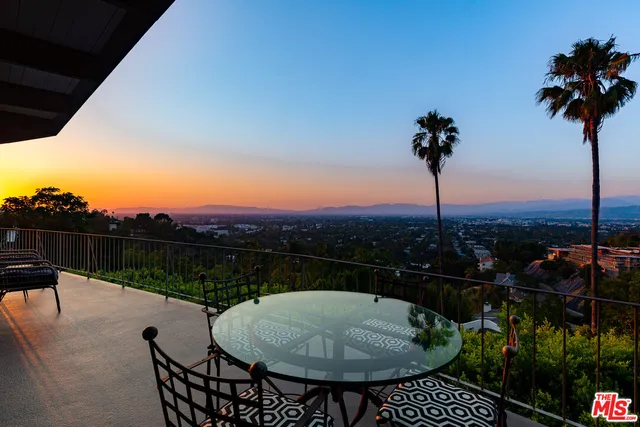 $2,275,000 | 3601 Berry Drive, Studio City, CA 91604