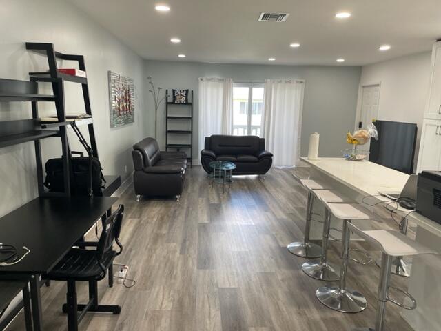 90 South Boulevard, Unit 2B Boynton Beach, FL 33435 - Photo 3 of 11 IMG_2742