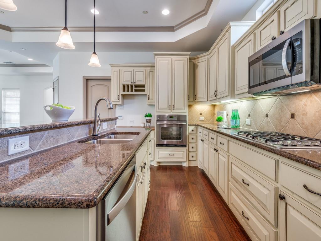 281 Tulip Way Keller, TX 76248 - Photo 9 of 30