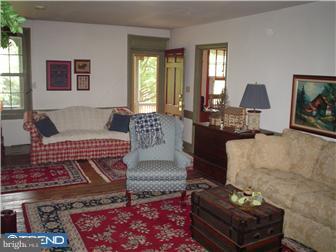 435 Gaul Road Reading, PA 19608 - Photo 8 of 12
