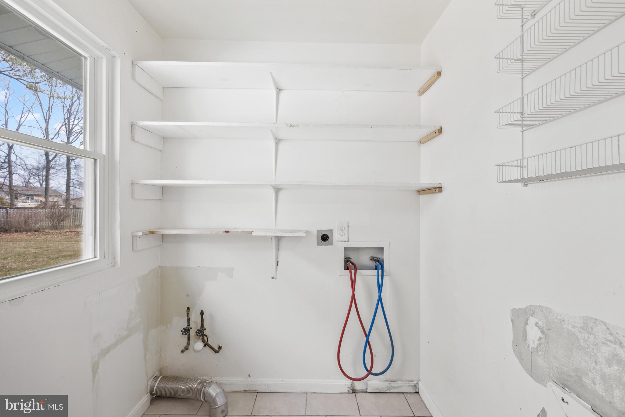 104 Barren Ridge Road Chester, MD 21619 - Photo 14 of 41 Laundry room
