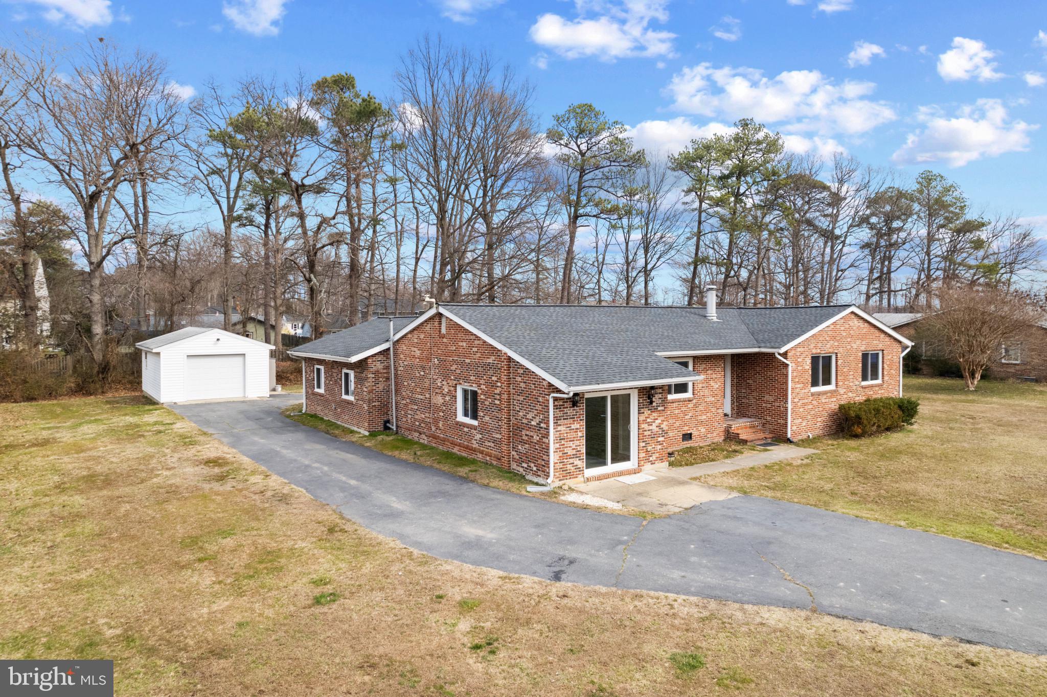 104 Barren Ridge Road Chester, MD 21619 - Photo 3 of 41 2055+/- square feet