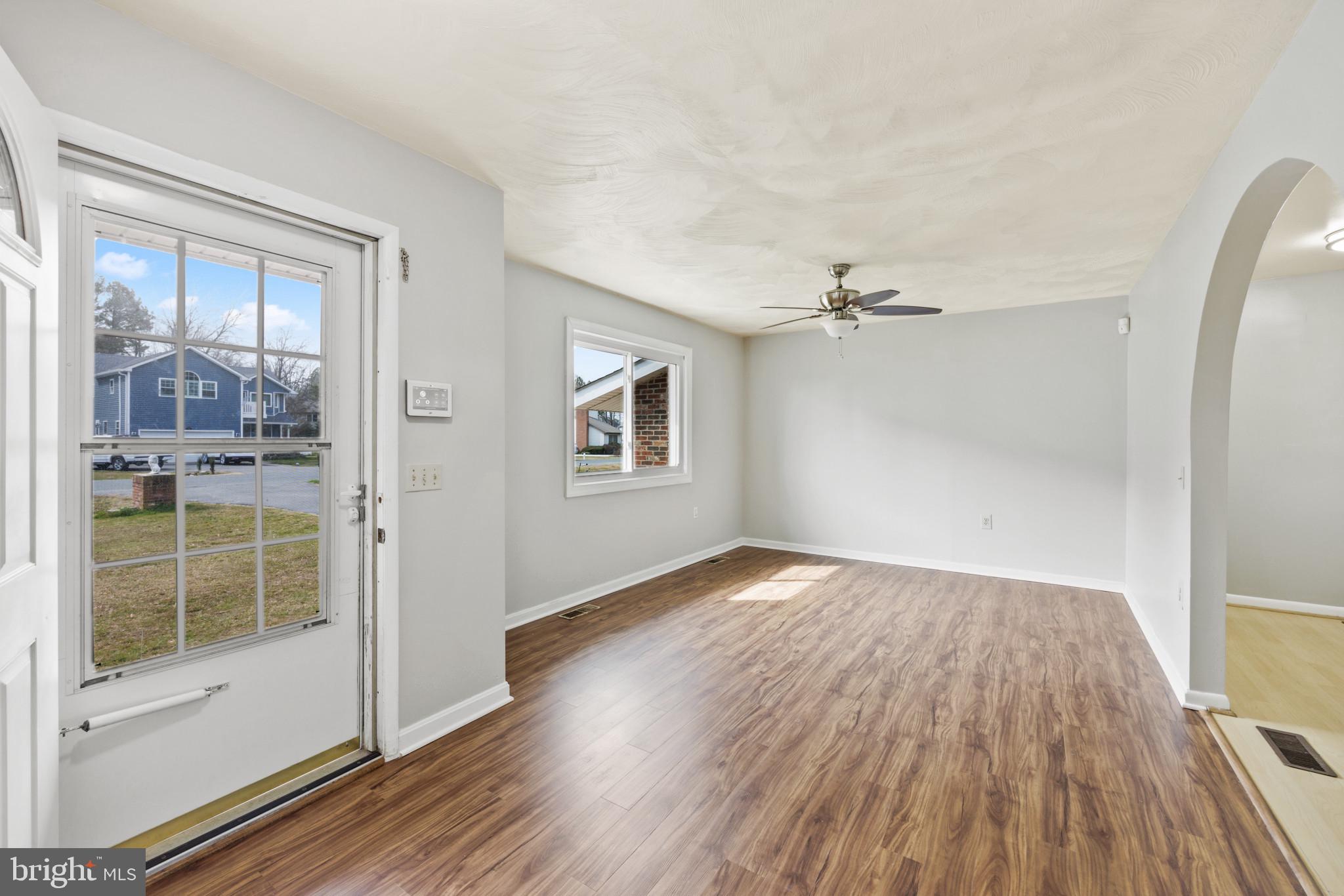 104 Barren Ridge Road Chester, MD 21619 - Photo 6 of 41 Living room