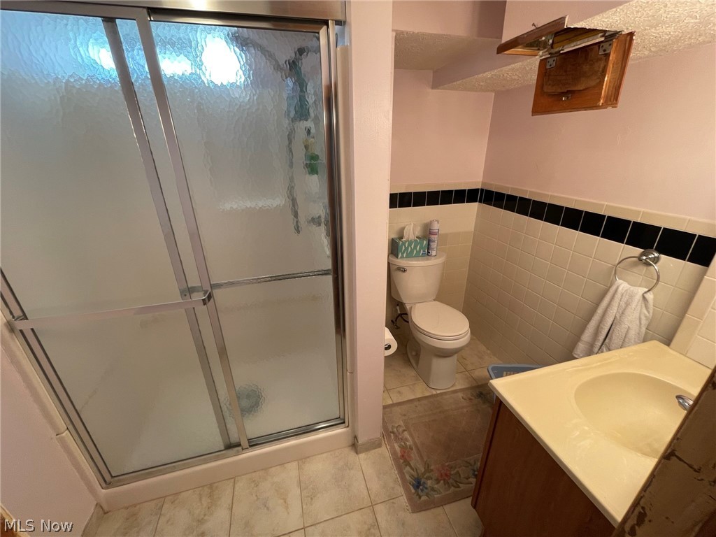 6074 Pearl Road Parma Heights, OH 44130 - Photo 14 of 27