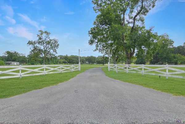 $695,000 | 22460 Sutter Lane, Zachary, LA 70791